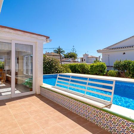 Villa Sevilla Casasol Нерха Экстерьер фото