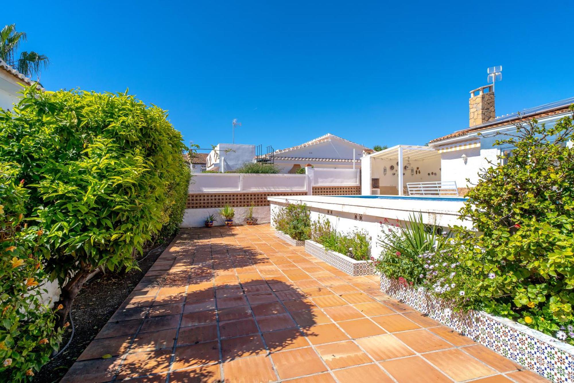 Villa Sevilla Casasol Нерха Экстерьер фото